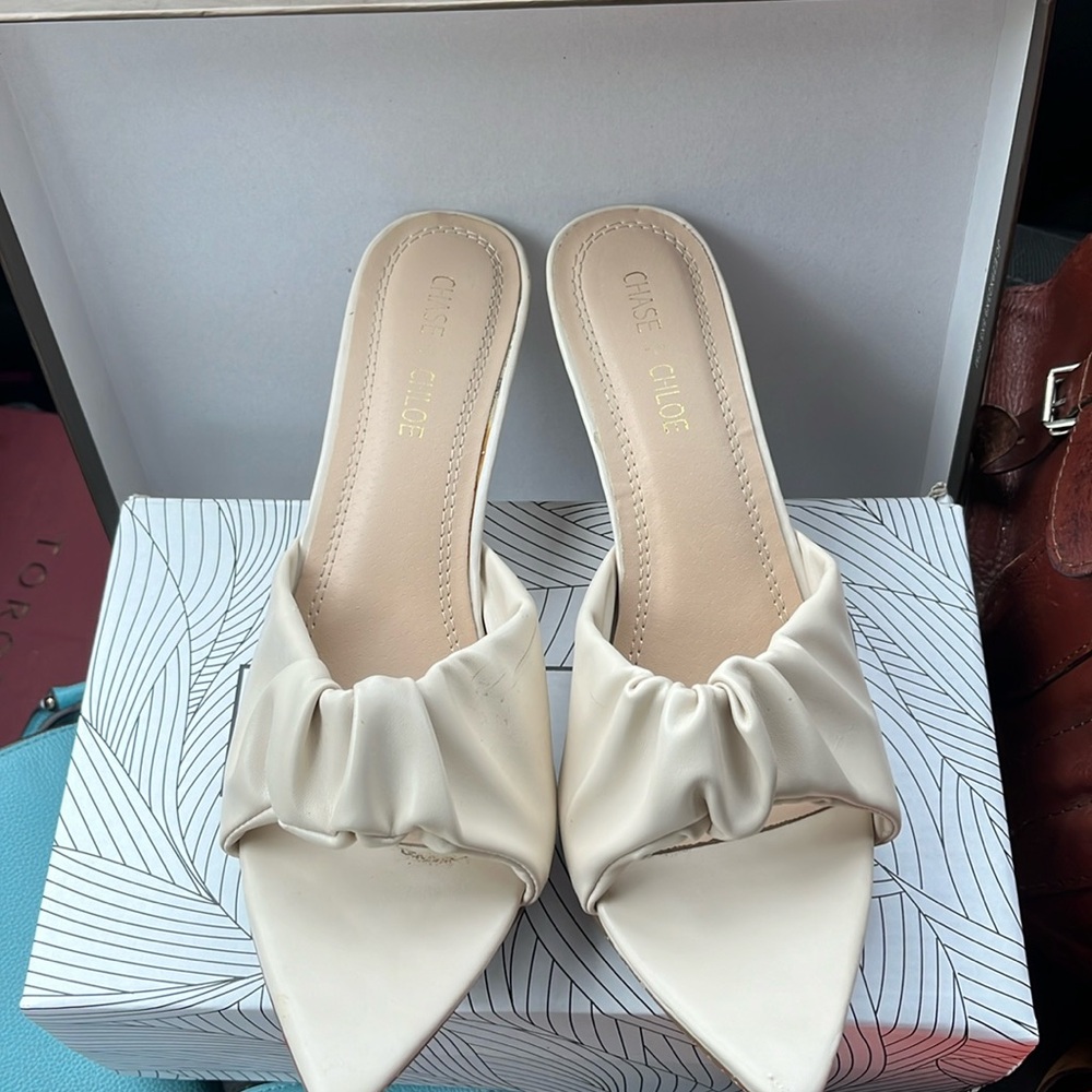 Chase + Chloe shannon nude heels
